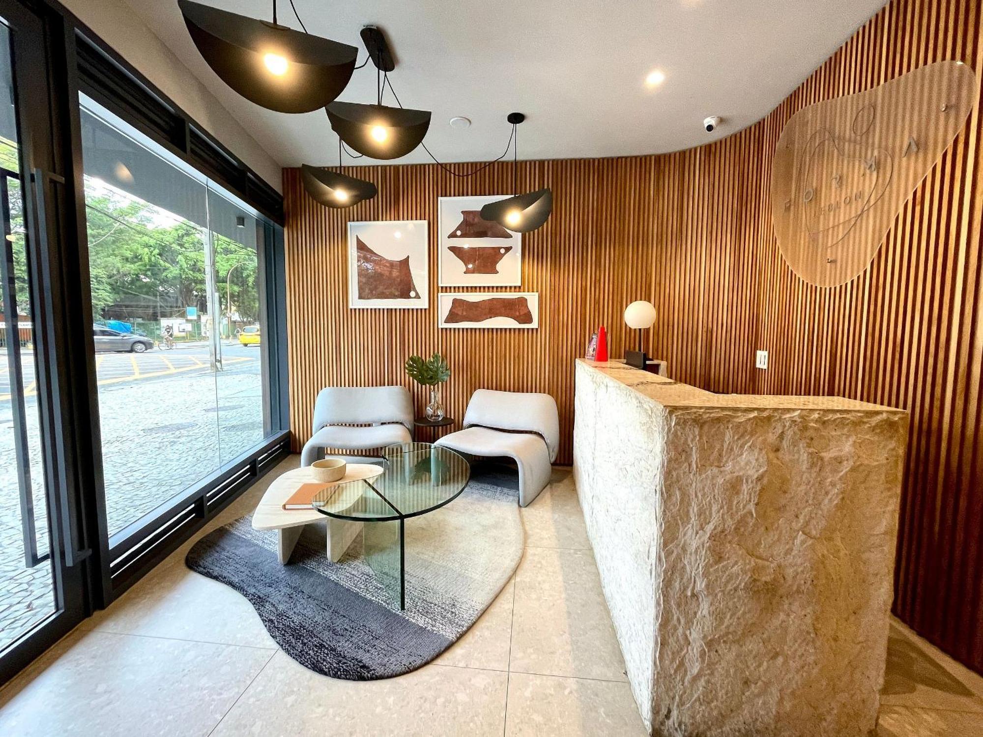 Leblon - Moderno Com Piscina E Academia. *